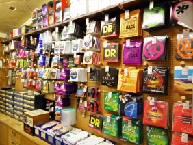 muziek-ebbeling-utrecht-gitaar-assortiment-nieuwe-snaren.jpg
